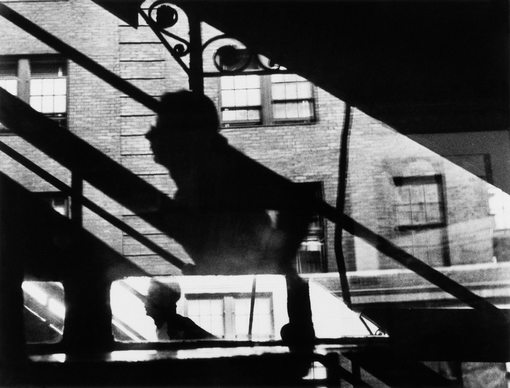 Louis Faurer, Win, Place, and Show, métro aérien de la 3e Avenue à la 53e rue, New York, c.1946-1948, © Louis Faurer Estate