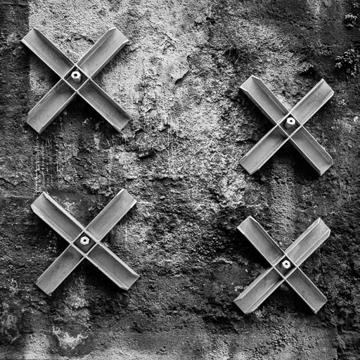 Parmi les murs - 3, Lyon, 2013, © Luc Litzler